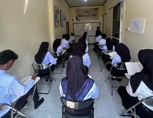 Proses belajar mengajar bahasa